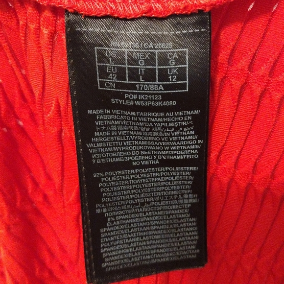 Guess - Red Lover Quarrels Stitch Short Sleeve Top - Picture 13 of 14